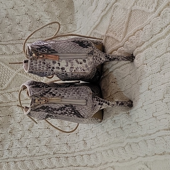 Obsession Rules shoes - Picture 4 of 8